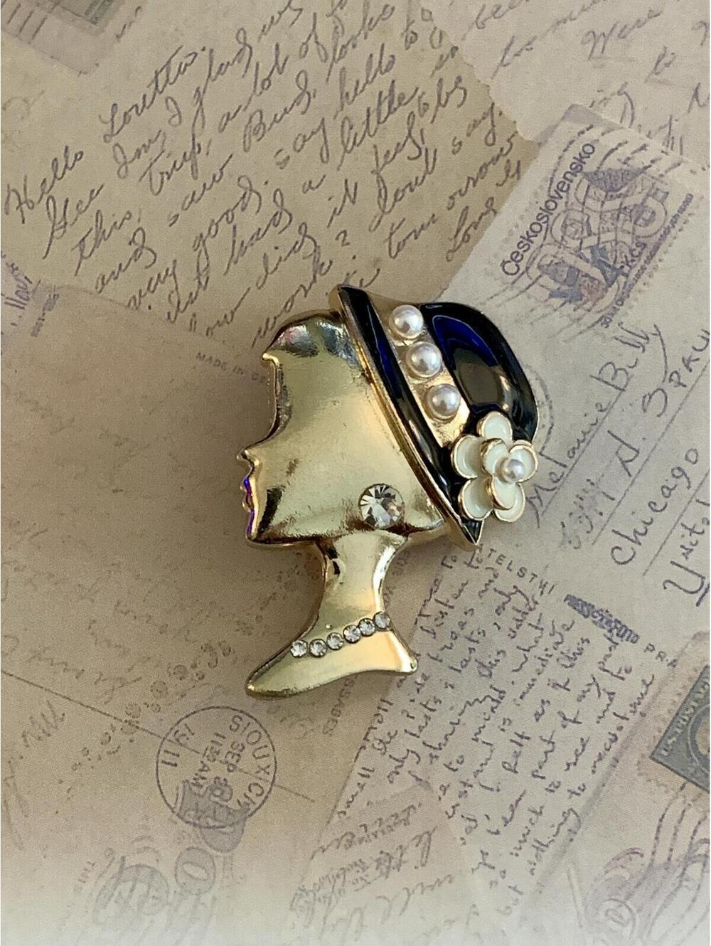 Fashion Lady Profile Brooch Rhinestone Pearl Flower Hat Polished Gold Plated Pin